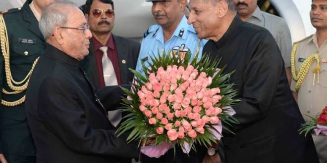 governoreslnarsimhanhostsstatebanquetdinnerforpresidentpranabmukherjee